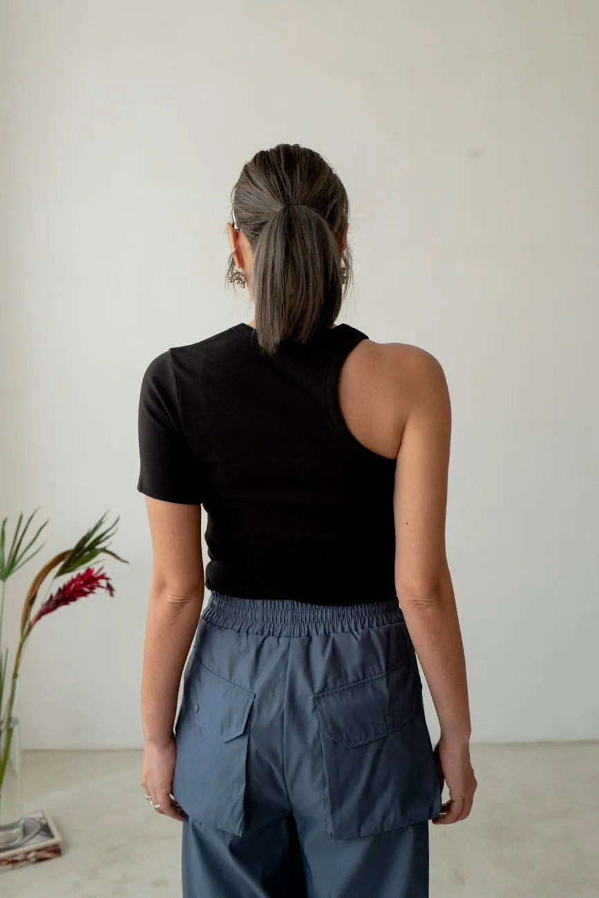 ( 3 COLOURS ) ONE SHOULDER TEE *LAST 2*