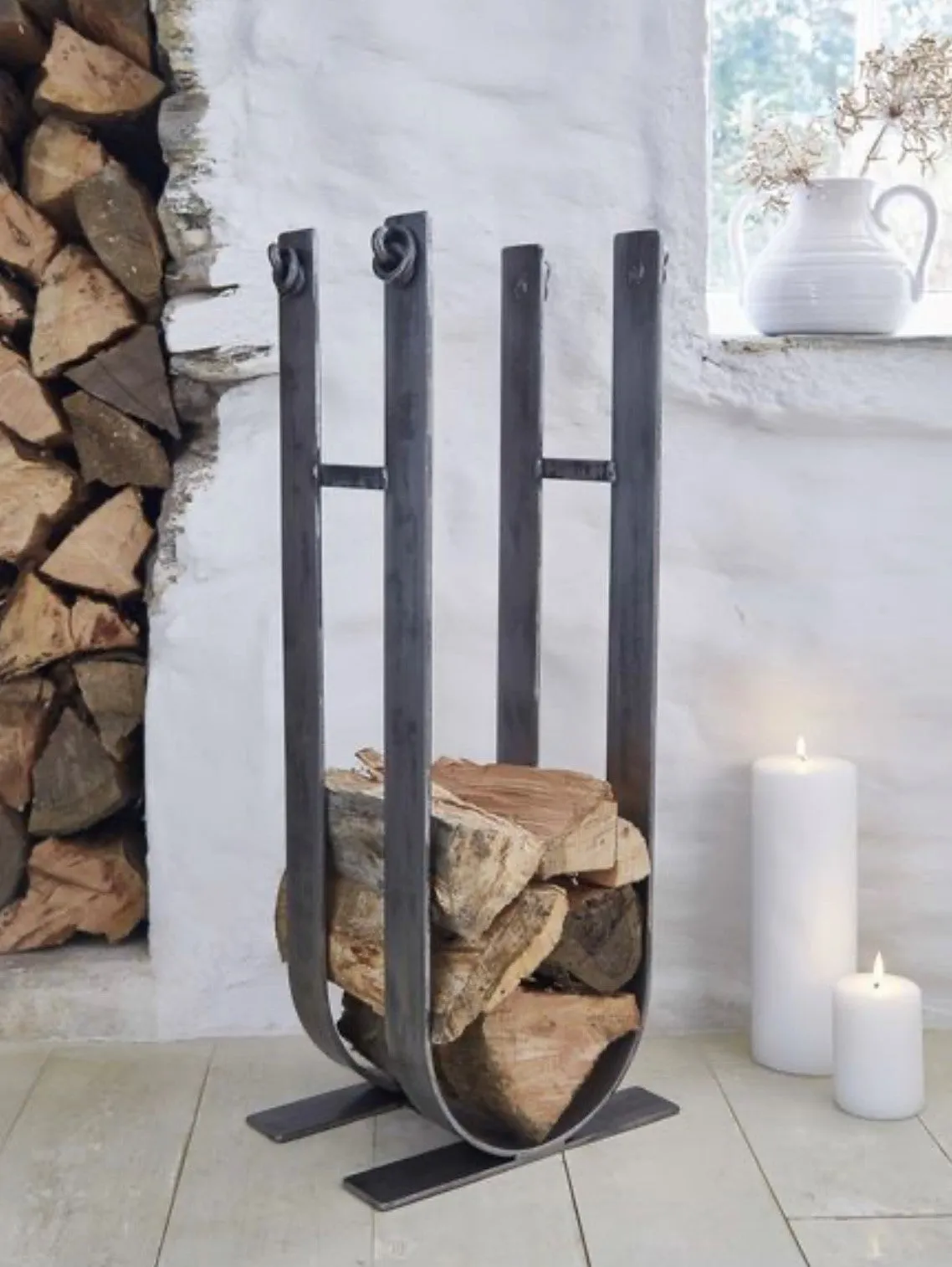 BLACKSMITH | LOG STACK WITH TOOLS