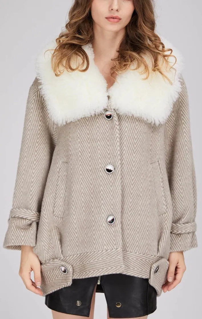Chevron Oversized Short Wool Coat with Fur Collar