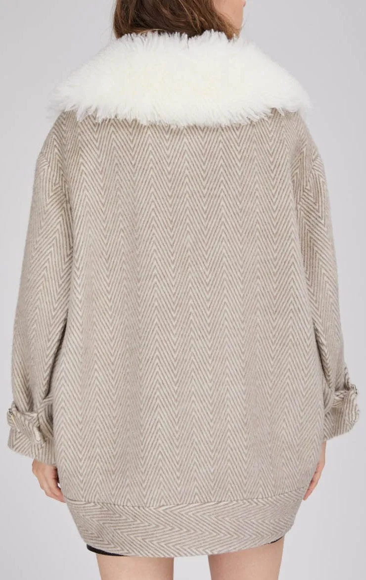 Chevron Oversized Short Wool Coat with Fur Collar
