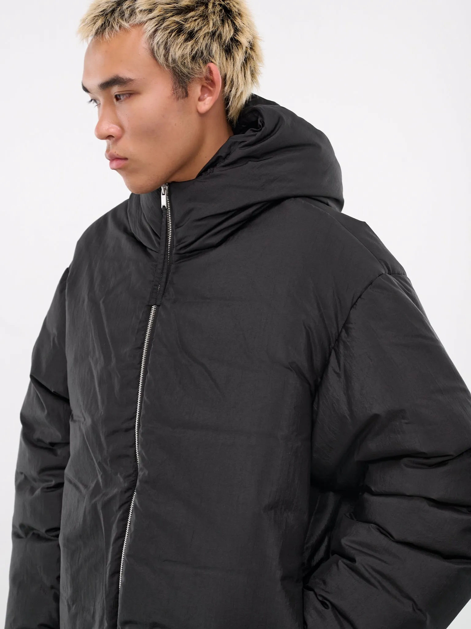 Down Jacket (J47AF0132-J70003-BLACK)