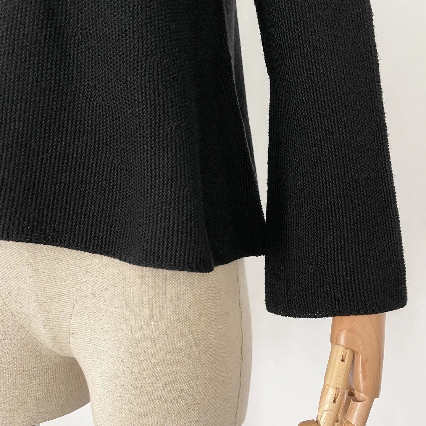 HANNES ROETHER Sweater