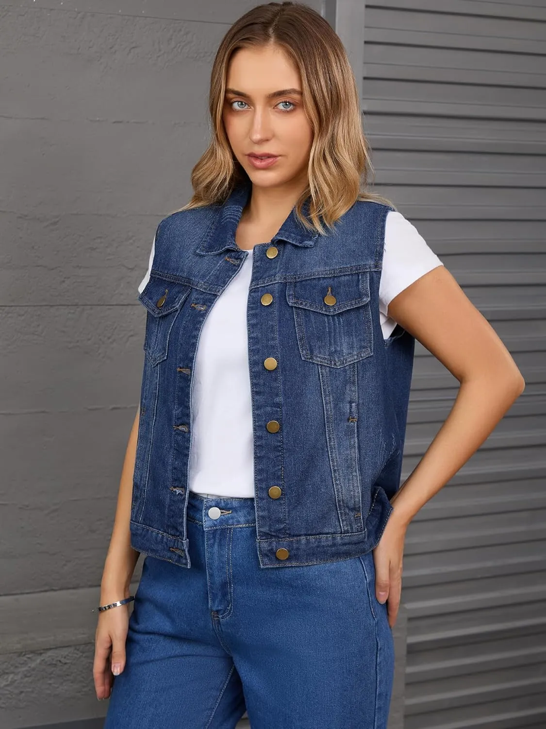 Women's Denim Vest Button Down Jacket W Chest Flap Pockets Washed Distressed Sleeveless Jean Jacket