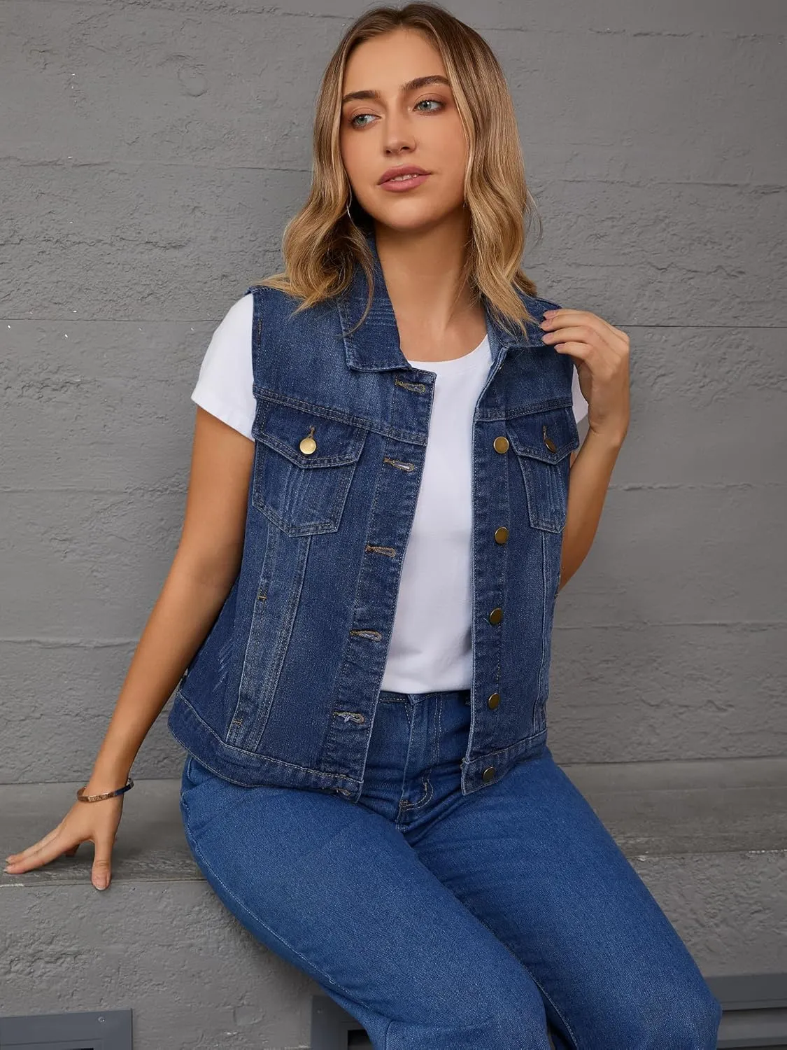 Women's Denim Vest Button Down Jacket W Chest Flap Pockets Washed Distressed Sleeveless Jean Jacket